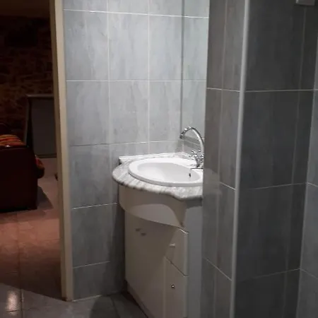 Apartment La Maison Du Pecheur Livinhac-le-Haut